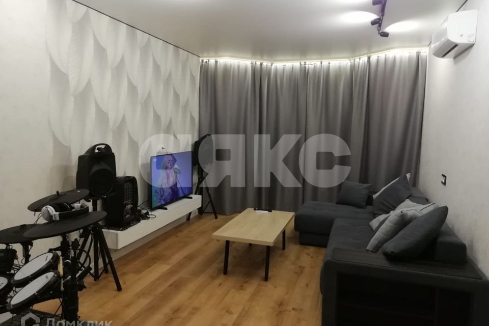Продаётся 2-комнатная квартира, 60.24 м²