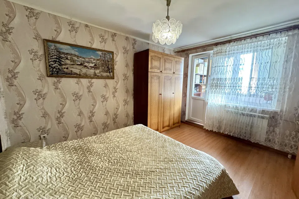 Продаётся 3-комнатная квартира, 57 м²