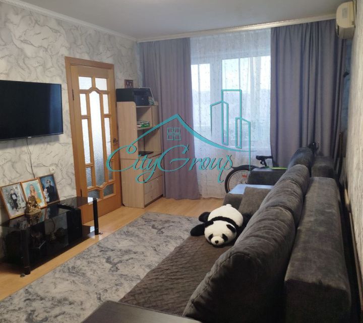 Продаётся 4-комнатная квартира, 60.8 м²