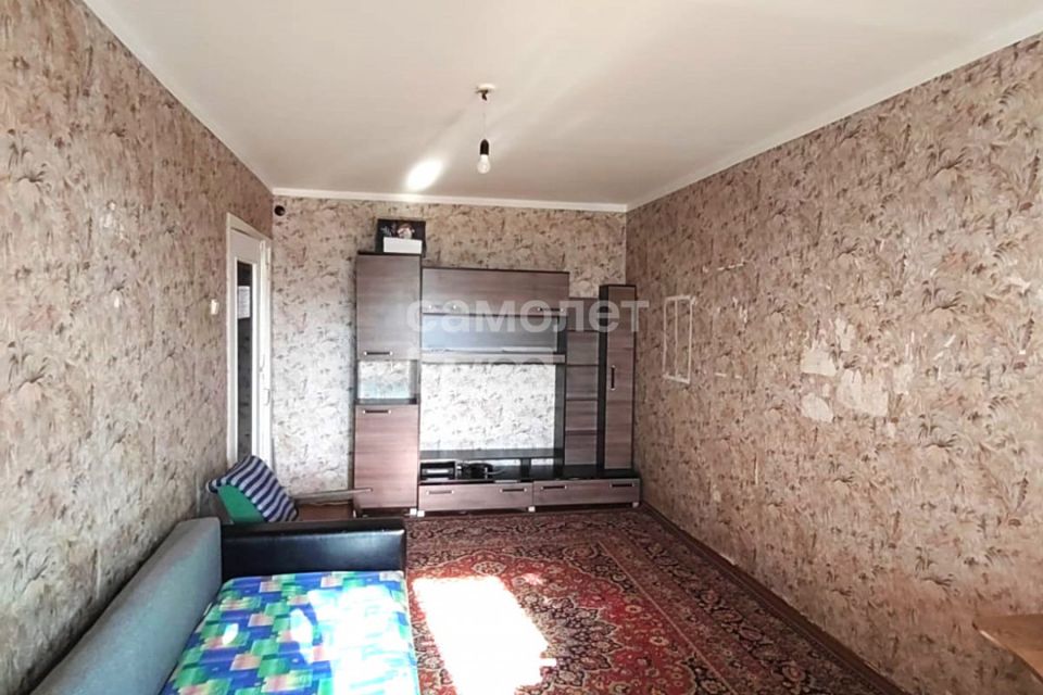 Продаётся 3-комнатная квартира, 56.7 м²