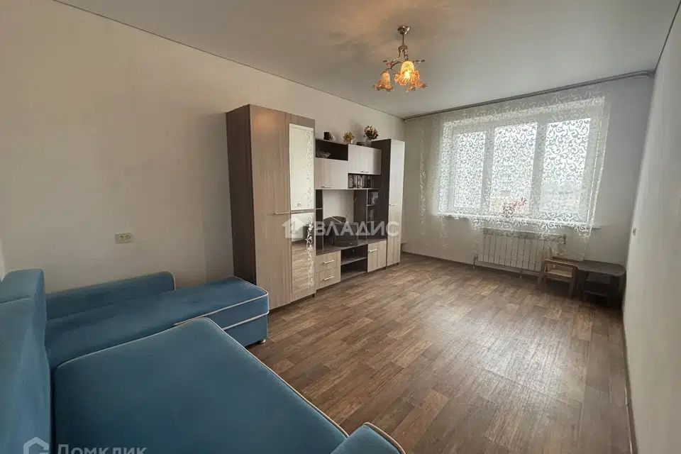 Продаётся 1-комнатная квартира, 41.9 м²