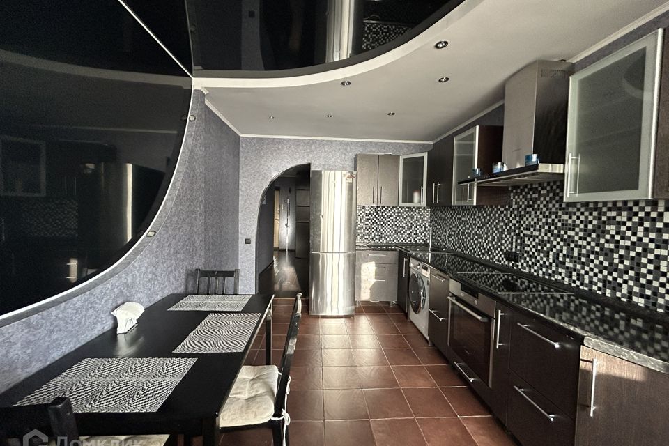 Сдаётся 1-комнатная квартира, 58 м²