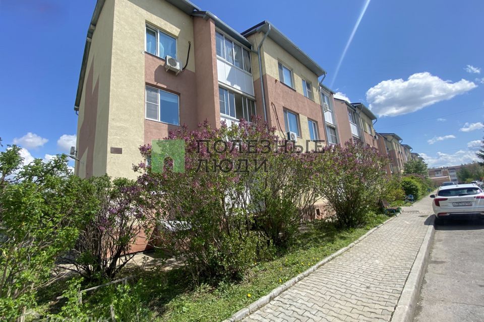 Продаётся 3-комнатная квартира, 82.4 м²