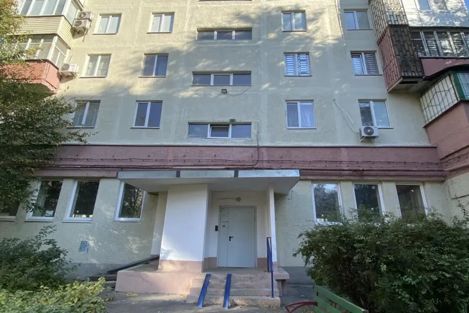 Продаётся 3-комнатная квартира, 56.3 м²