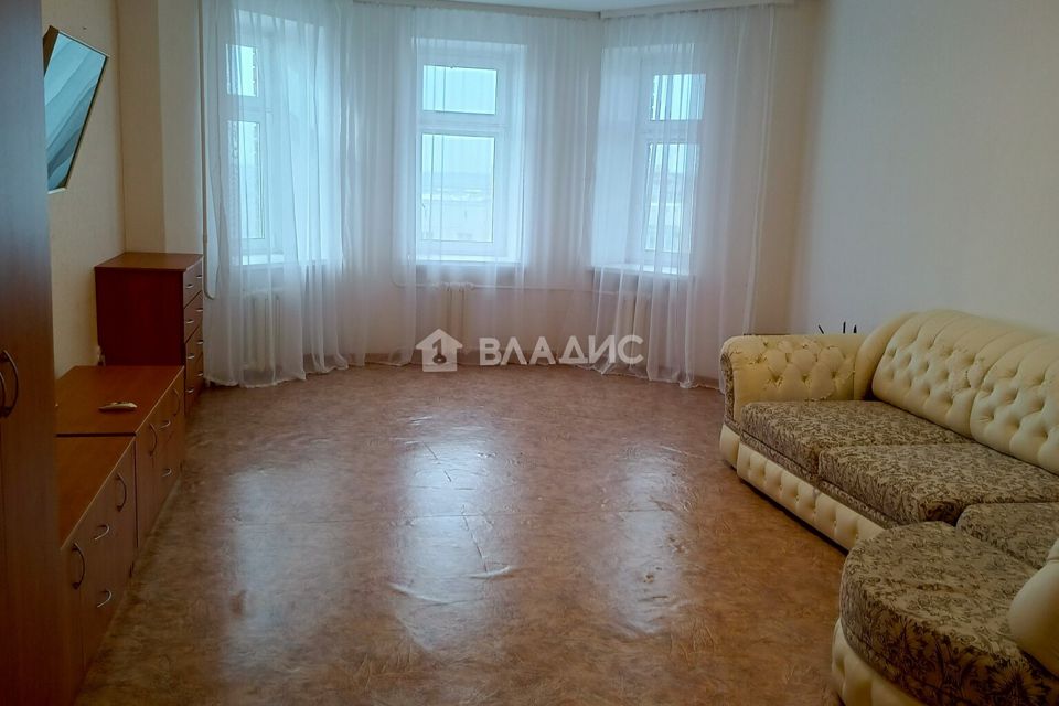 Сдаётся 2-комнатная квартира, 56 м²