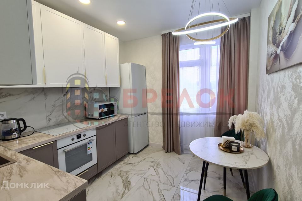 Продаётся 1-комнатная квартира, 37 м²