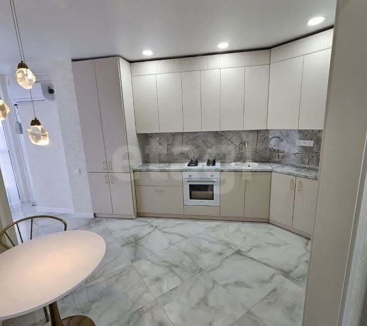 Продаётся 1-комнатная квартира, 41 м²