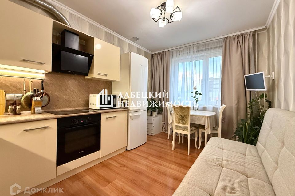 Продаётся 1-комнатная квартира, 44.3 м²