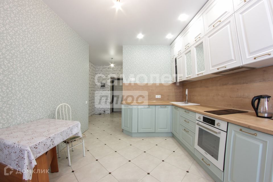 Продаётся 1-комнатная квартира, 41 м²