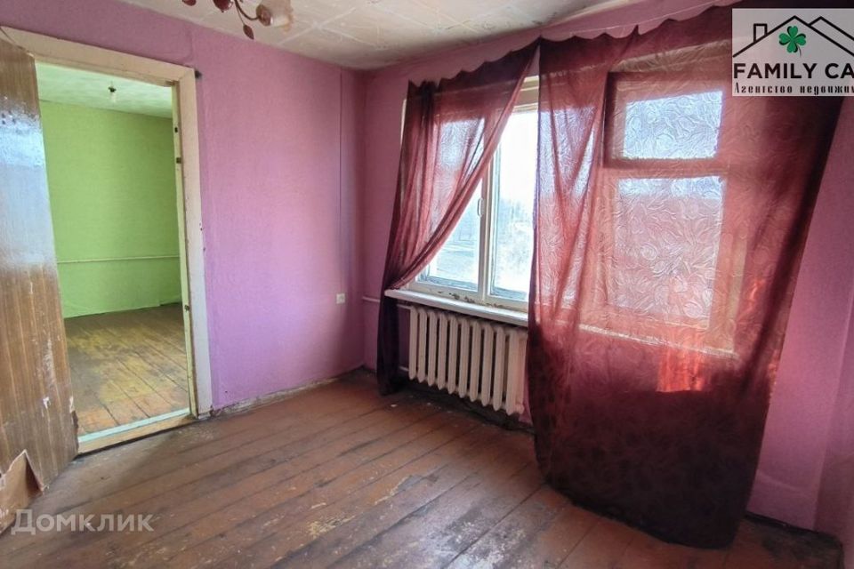 Продаётся 4-комнатная квартира, 61.8 м²
