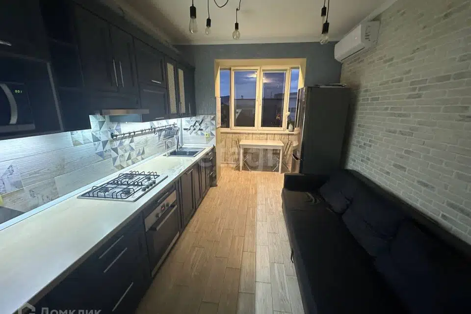 Продаётся 2-комнатная квартира, 63.6 м²