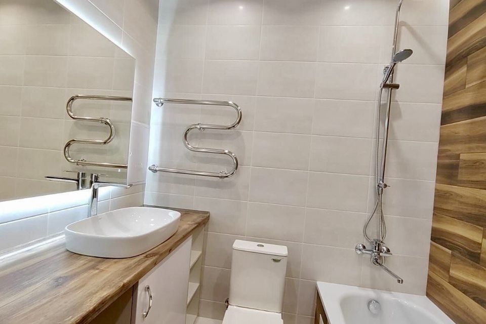Продаётся 1-комнатная квартира, 42 м²