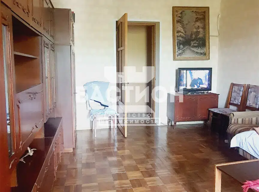 Продаётся 2-комнатная квартира, 60.8 м²