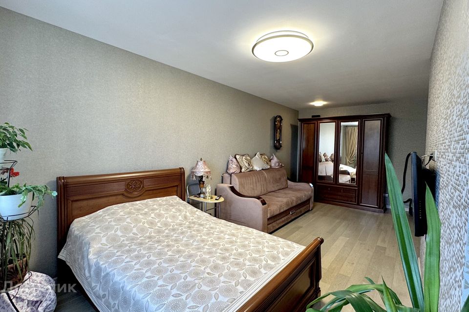 Продаётся 2-комнатная квартира, 65.6 м²