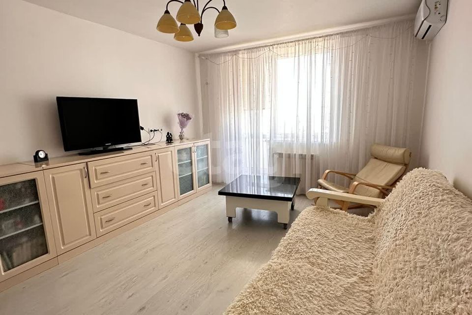 Продаётся 3-комнатная квартира, 63.6 м²