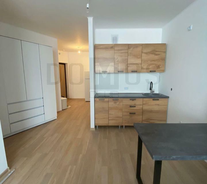 Продаётся 1-комнатная квартира, 42 м²
