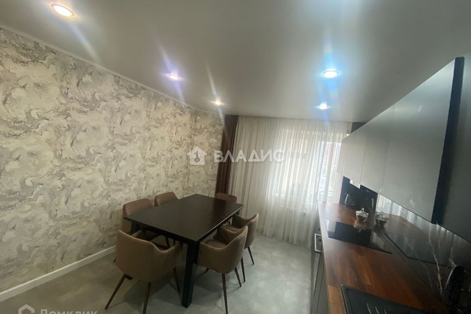 Продаётся 2-комнатная квартира, 56.4 м²