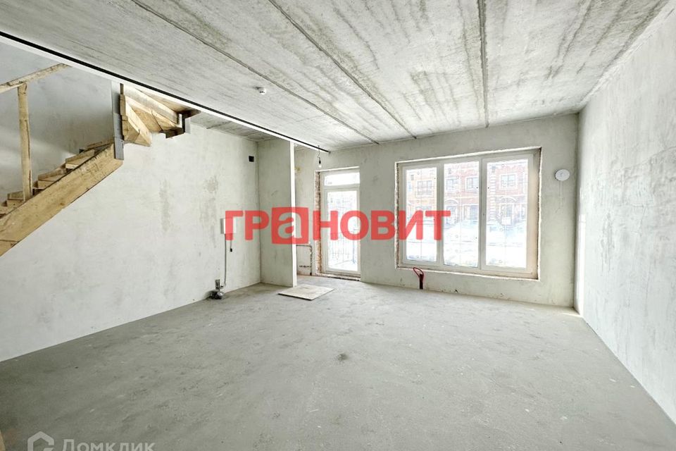 Продаётся 3-комнатная квартира, 56.59 м²