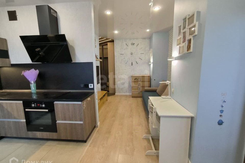 Продаётся 1-комнатная квартира, 40.68 м²