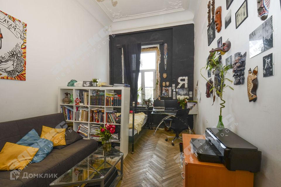 Продаётся комната в 8-комн. квартире, 19.9 м²