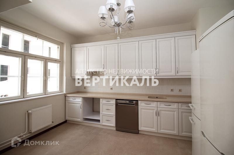 Сдаётся 5-комнатная квартира, 160 м²