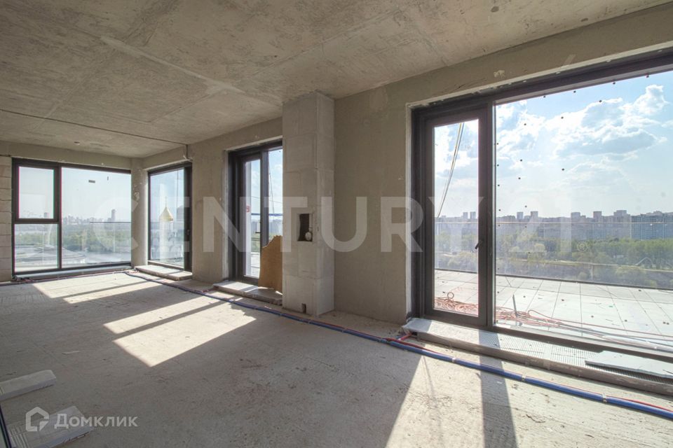 Продаётся 4-комнатная квартира, 104.1 м²