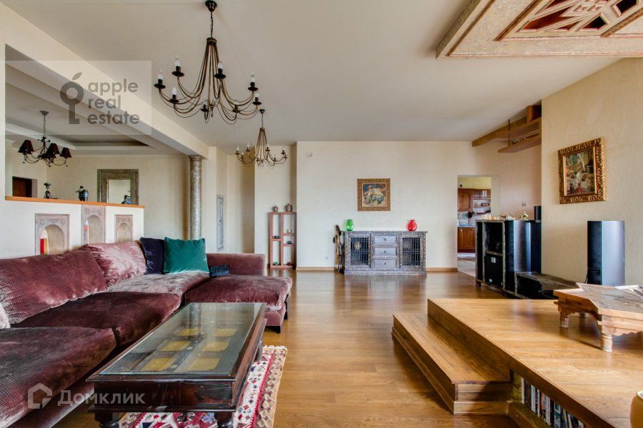 Продаётся 4-комнатная квартира, 254 м²