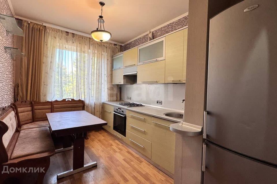 Продаётся 3-комнатная квартира, 60 м²