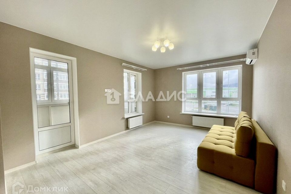 Продаётся 3-комнатная квартира, 108.3 м²