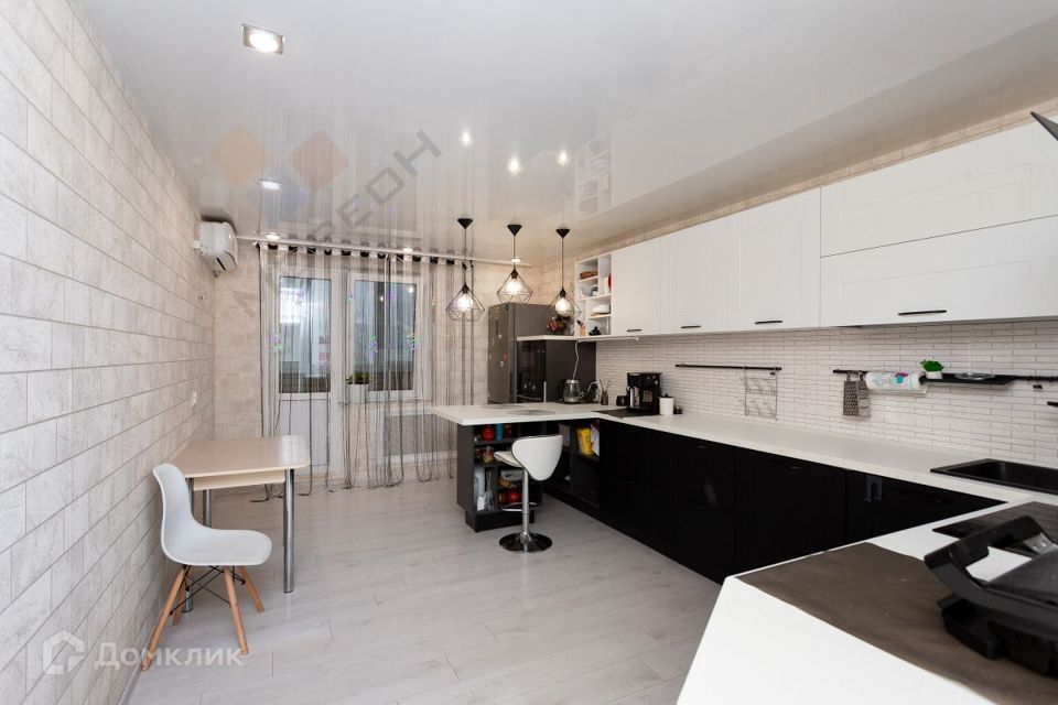 Продаётся 3-комнатная квартира, 89.7 м²