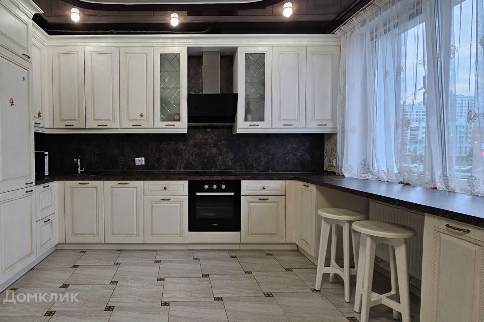 Продаётся 3-комнатная квартира, 77.4 м²