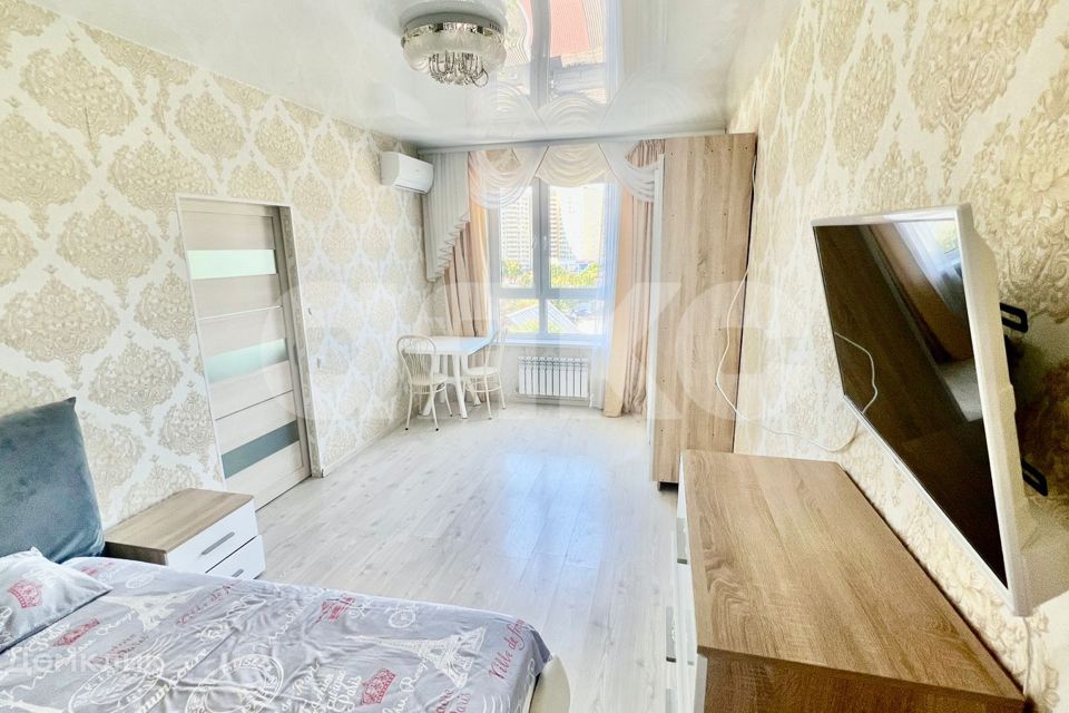 Продаётся 1-комнатная квартира, 37.4 м²