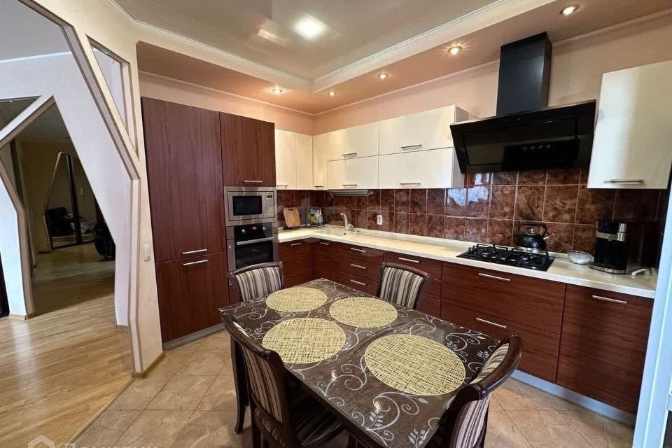 Сдаётся 3-комнатная квартира, 75.5 м²