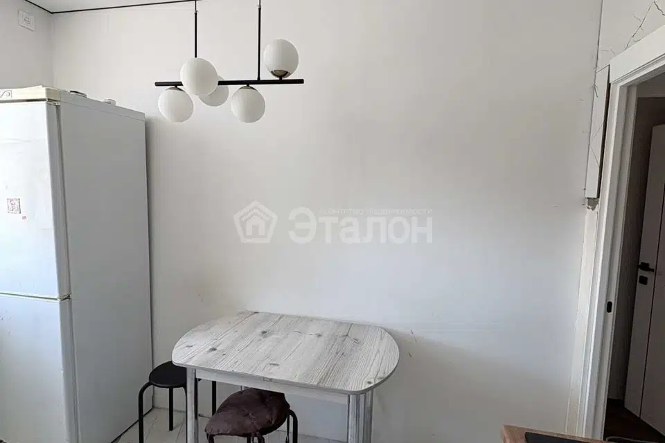 Продаётся 3-комнатная квартира, 64.4 м²