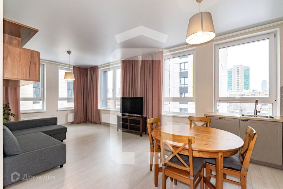 Продаётся 2-комнатная квартира, 75.3 м²