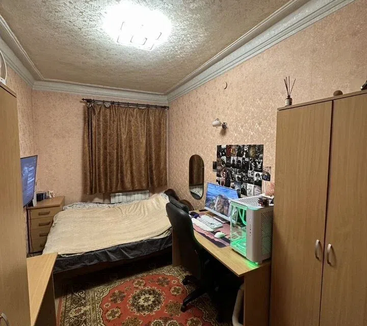 Продаётся 3-комнатная квартира, 56 м²