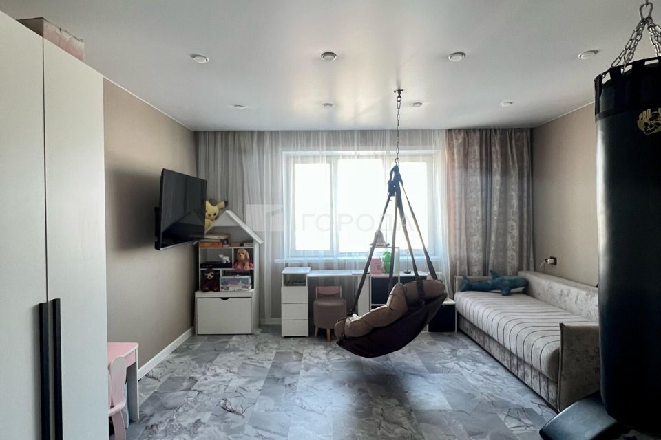 Продаётся 4-комнатная квартира, 74 м²