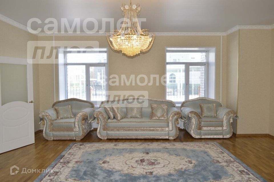 Продаётся 3-комнатная квартира, 134.4 м²