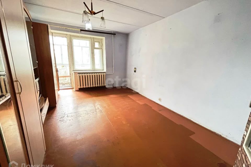 Продаётся 3-комнатная квартира, 58.4 м²
