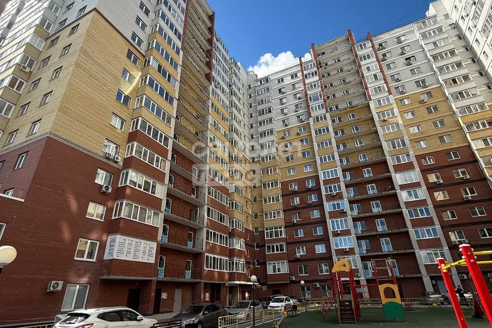 Продаётся 2-комнатная квартира, 76 м²