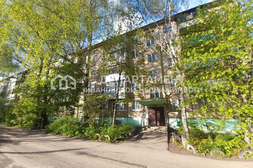 Продаётся 2-комнатная квартира, 41.8 м²