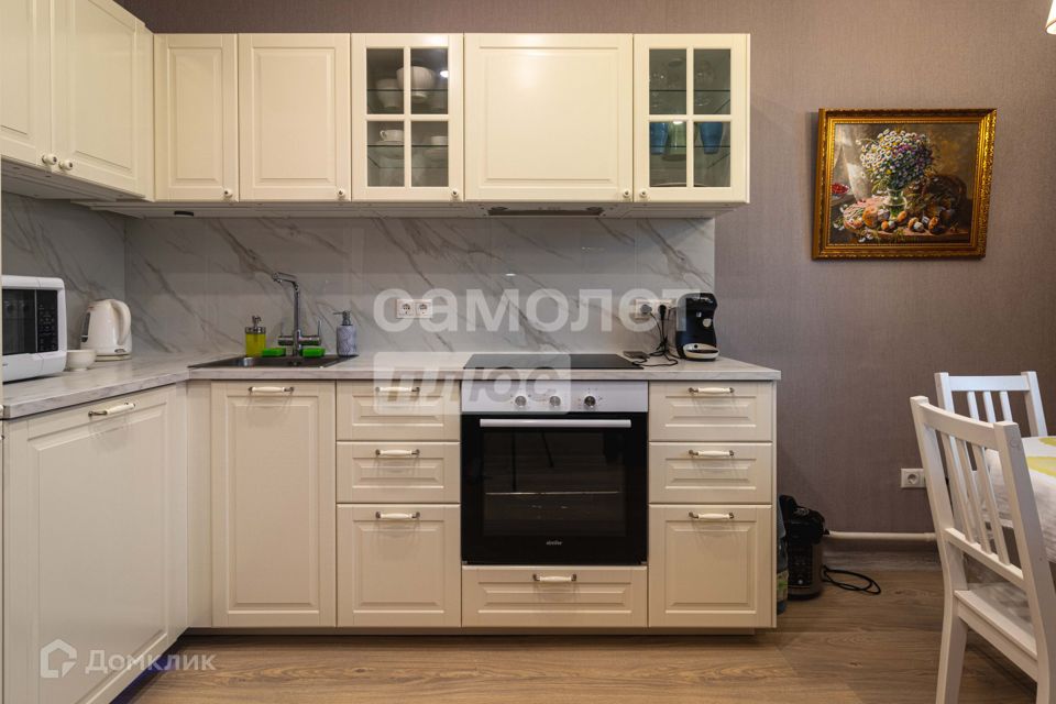 Продаётся 2-комнатная квартира, 70.6 м²