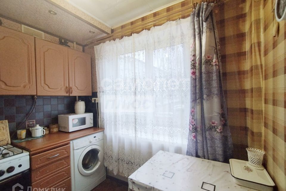 Продаётся 3-комнатная квартира, 57.8 м²
