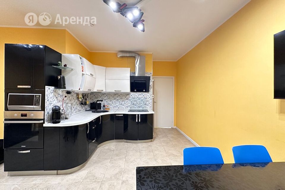 Сдаётся 2-комнатная квартира, 70 м²