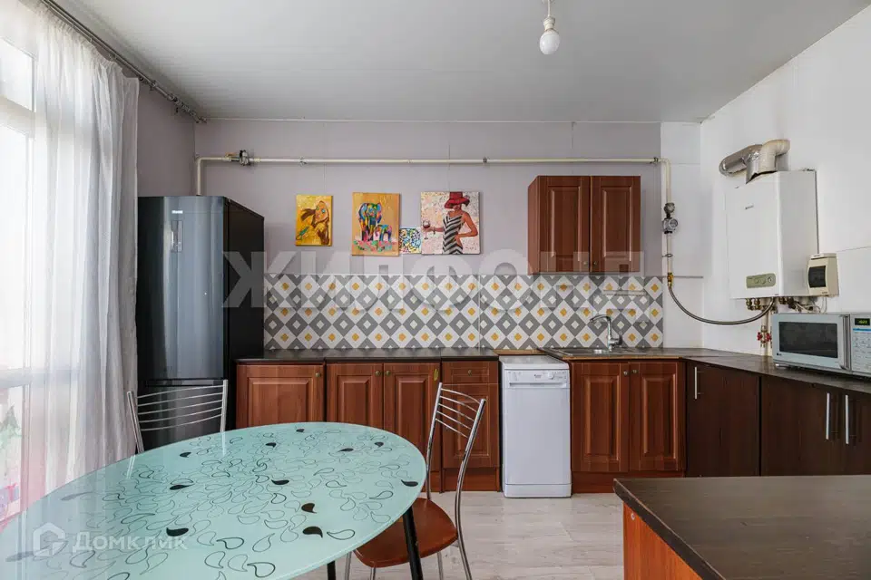 Продаётся 2-комнатная квартира, 72 м²