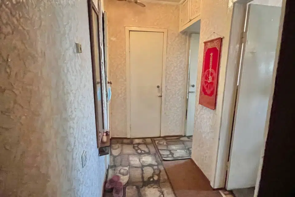 Продаётся 4-комнатная квартира, 61 м²