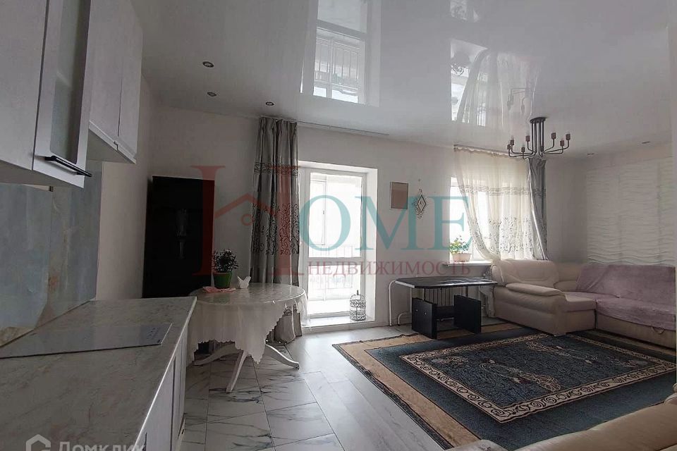 Сдаётся 1-комнатная квартира, 42 м²