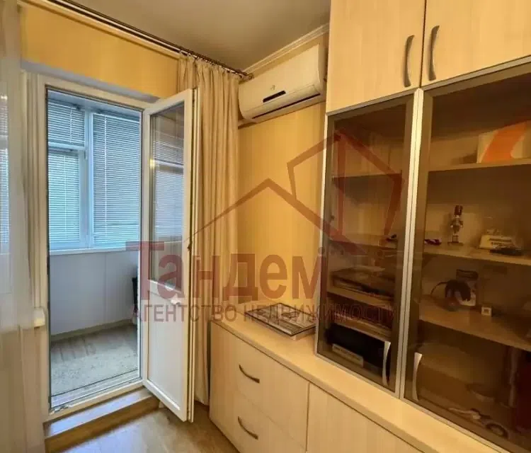 Продаётся 4-комнатная квартира, 85 м²