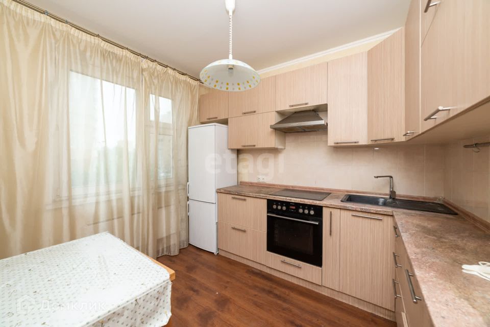 Продаётся 2-комнатная квартира, 57 м²