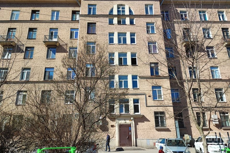 Продаётся комната в 11-комн. квартире, 16.2 м²